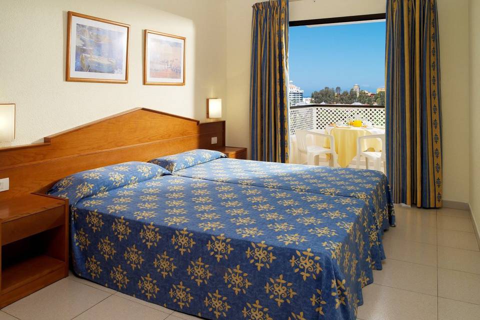 Habitación doble hotel parque la paz playa de las américas Habitación doble hotel parque la paz playa de las américas