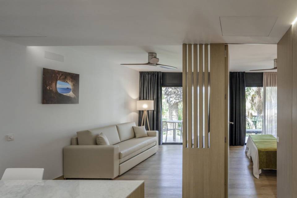 Deluxe family room 2 bedrooms parque la paz hotel playa de las américas Deluxe family room 2 bedrooms parque la paz hotel playa de las américas